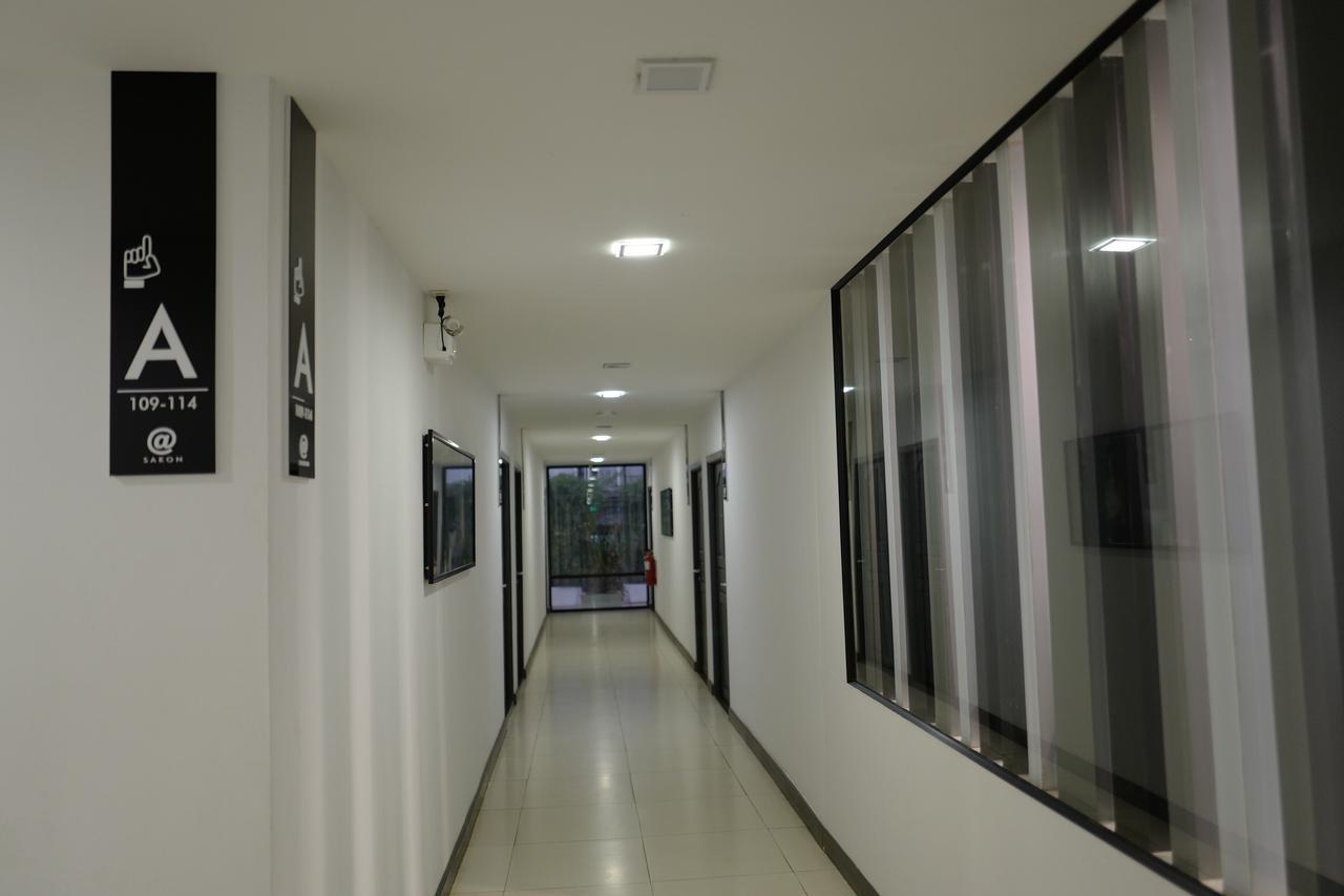 At Sakon Hotel Саконнакхон Екстер'єр фото